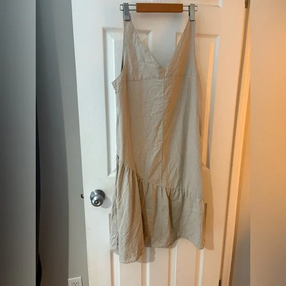 Garnet Hill 100% linen beige minimalist dress size 8 sleeveless - Picture 5 of 12